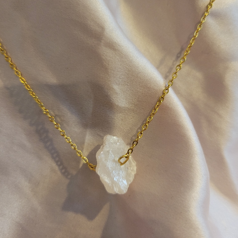 Brand new clear rock necklace